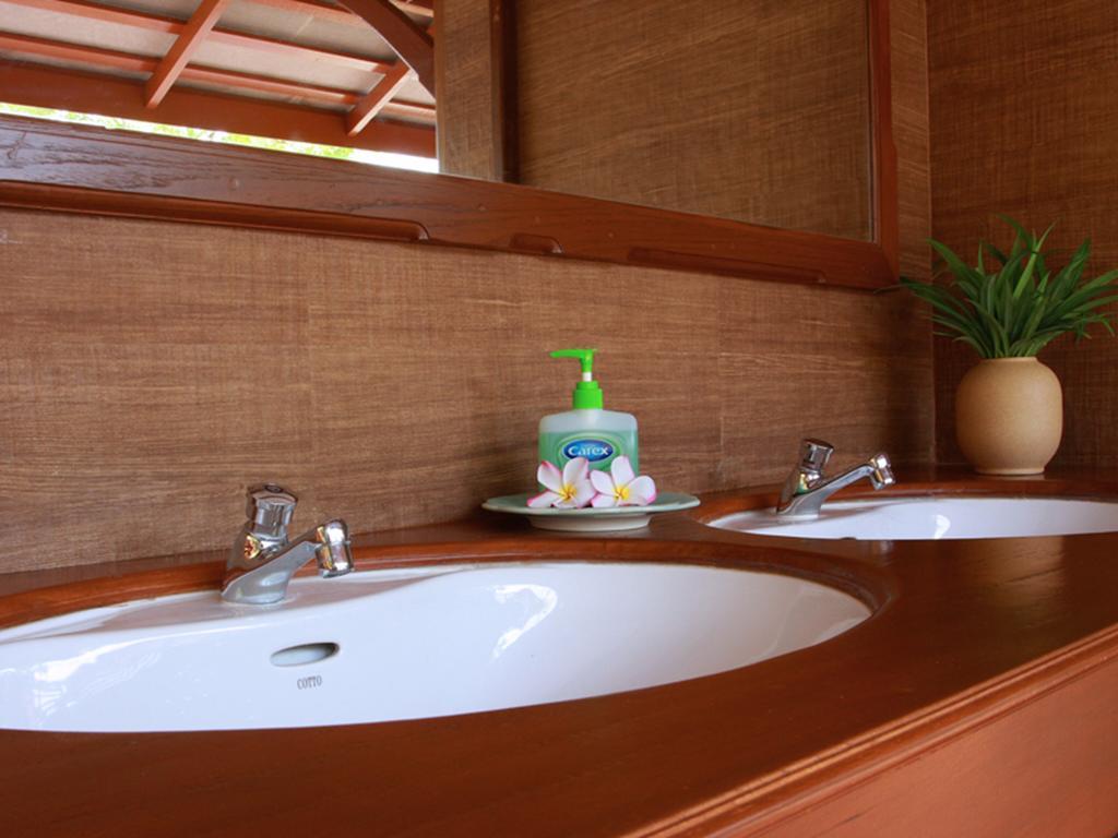 Baan Siriporn Resort - โรงแรมบ้านศิริพร รีสอร์ท Samut Songkhram Dış mekan fotoğraf