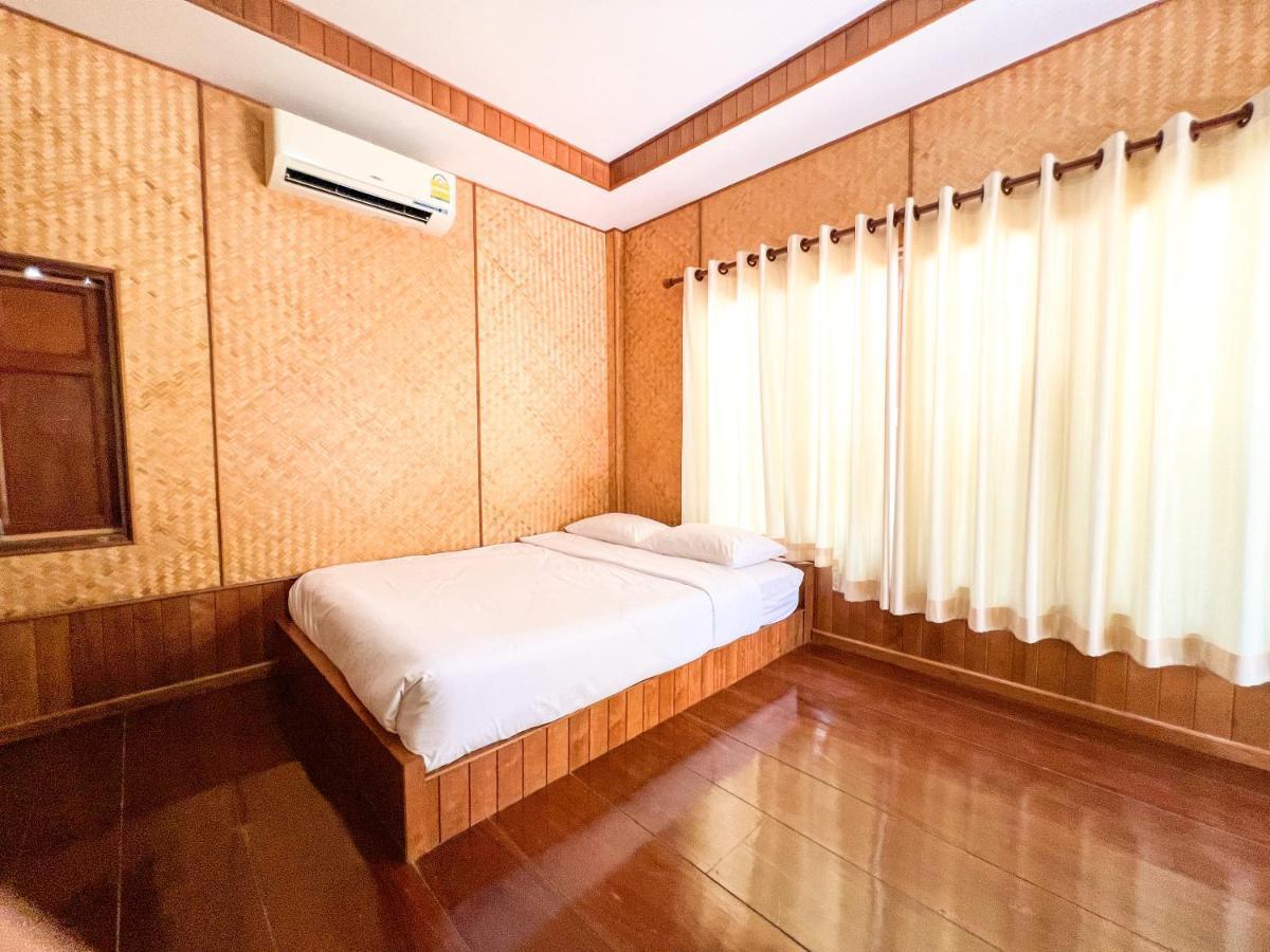 Baan Siriporn Resort - โรงแรมบ้านศิริพร รีสอร์ท Samut Songkhram Dış mekan fotoğraf