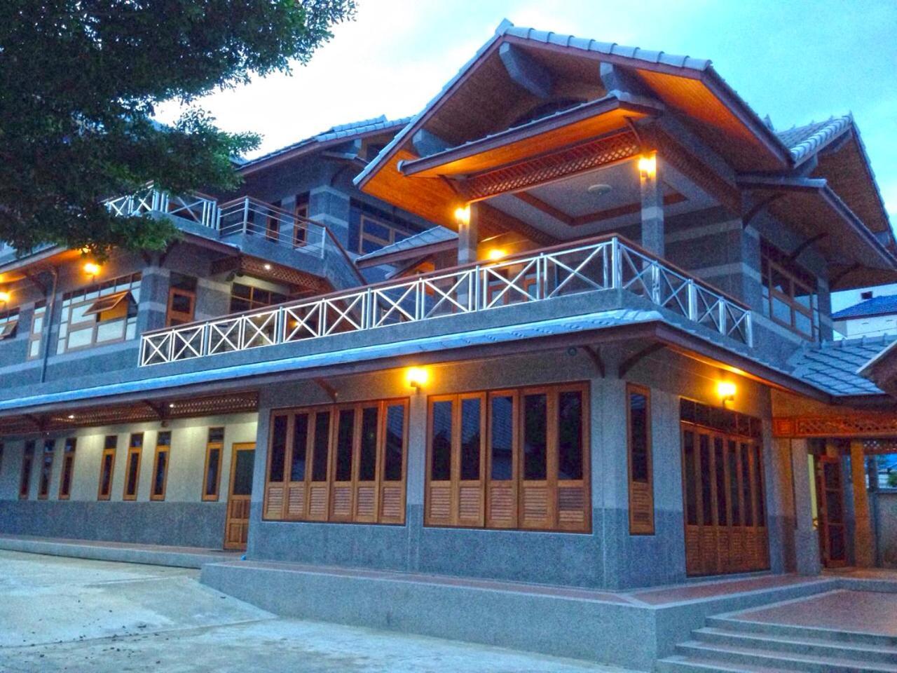 Baan Siriporn Resort - โรงแรมบ้านศิริพร รีสอร์ท Samut Songkhram Dış mekan fotoğraf