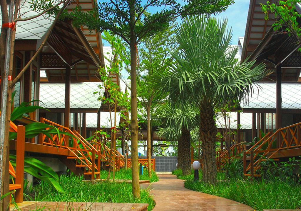 Baan Siriporn Resort - โรงแรมบ้านศิริพร รีสอร์ท Samut Songkhram Oda fotoğraf