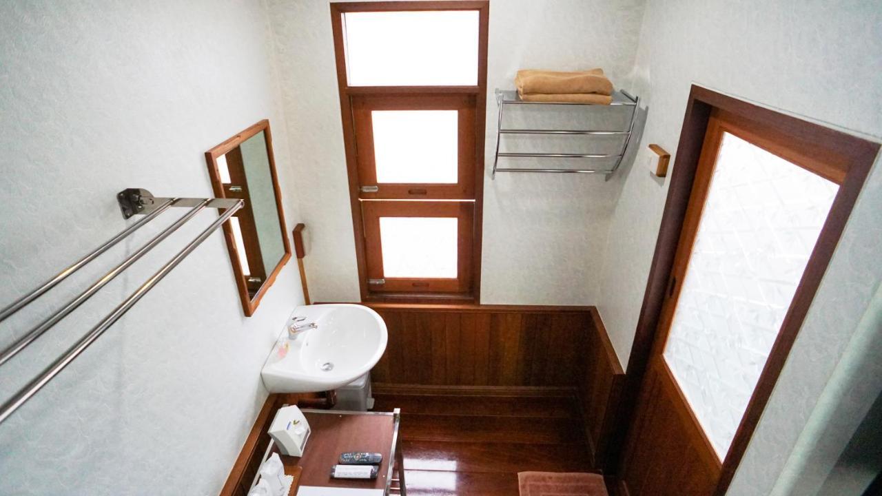 Baan Siriporn Resort - โรงแรมบ้านศิริพร รีสอร์ท Samut Songkhram Oda fotoğraf