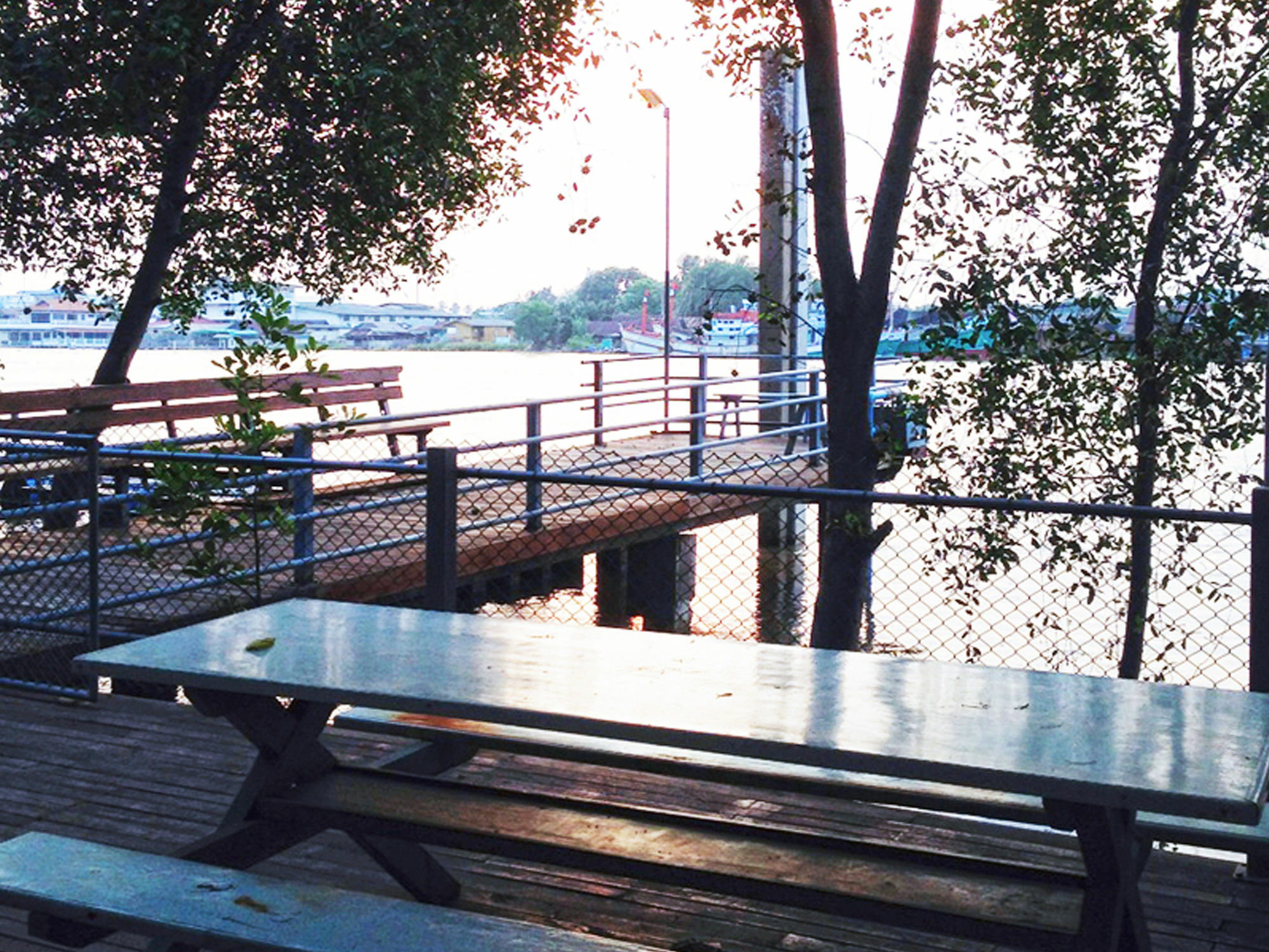 Baan Siriporn Resort - โรงแรมบ้านศิริพร รีสอร์ท Samut Songkhram Dış mekan fotoğraf